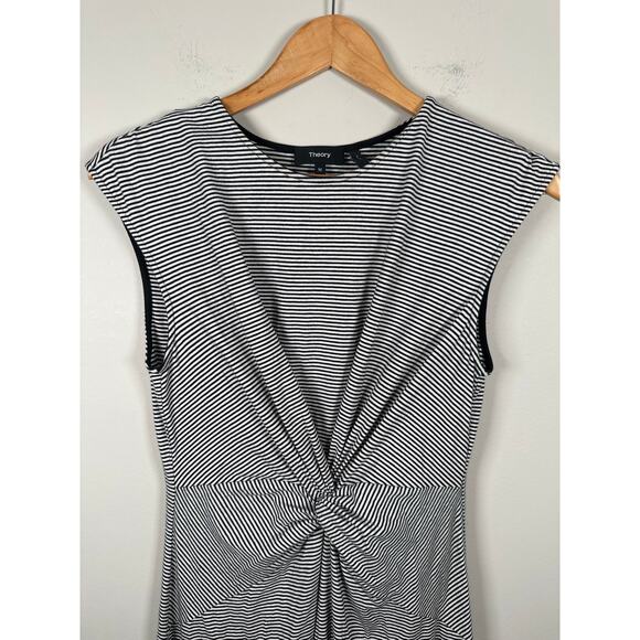 Theory Dress Front Knot Twist Striped Black White Size M Maxi Sleeveless Stretch - Picture 3 of 8